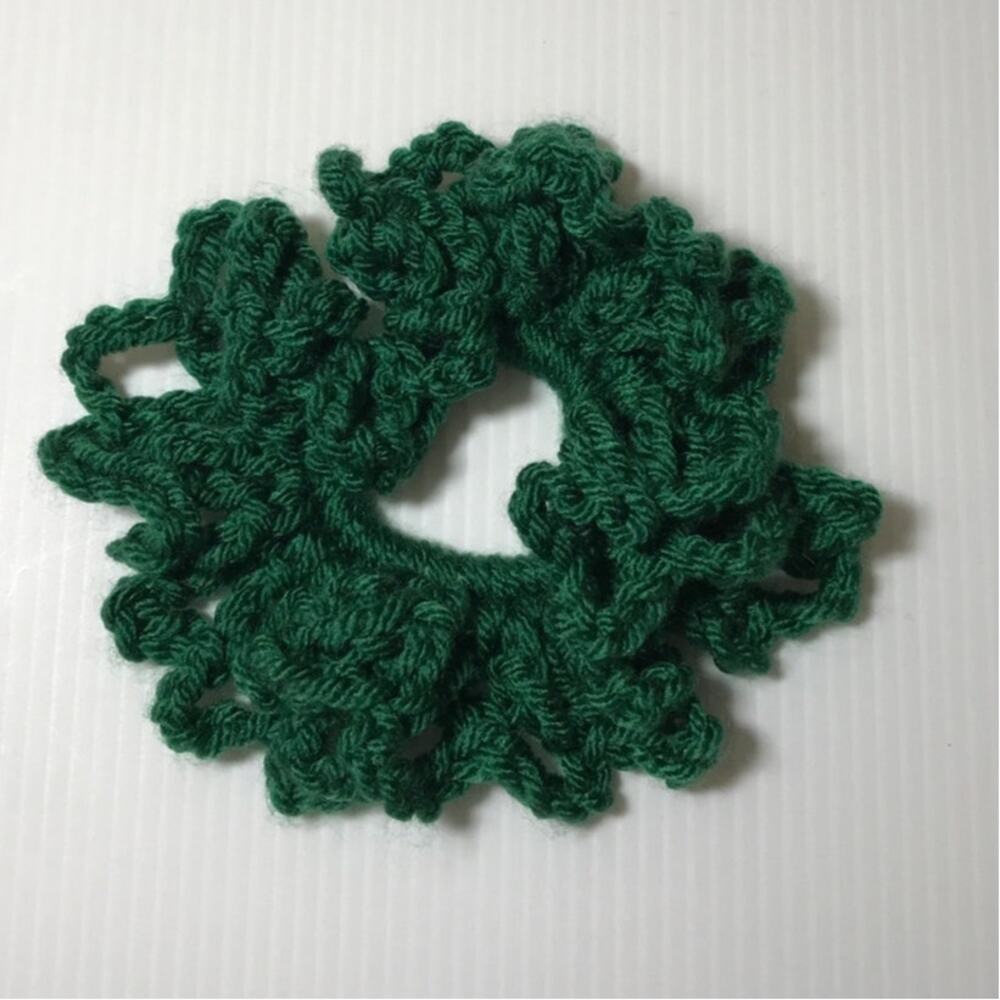 NWT Green Handmade Crocheted Hair Scrunchie